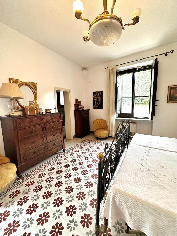 Elegante Appartamento Nel Cuore Del Barocco Lecce Luaran gambar