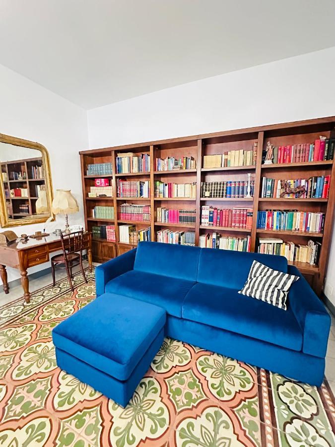 Elegante Appartamento Nel Cuore Del Barocco Lecce Luaran gambar